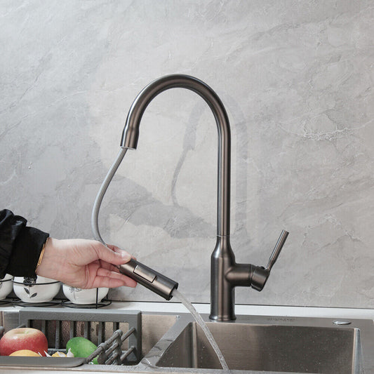 Elegante Gun Metal keukenkraan met uittrekbare sproeikop