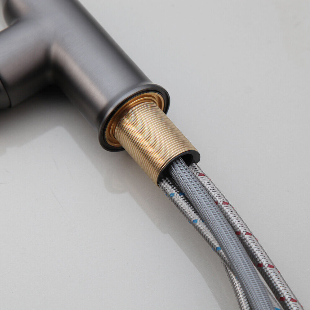 Elegante Gun Metal keukenkraan met uittrekbare sproeikop