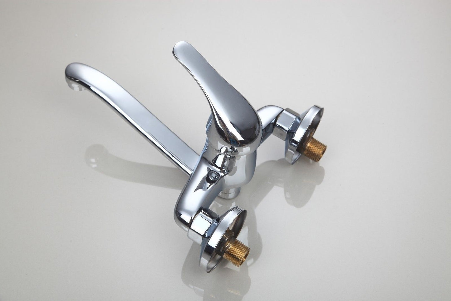 Chrom-Badewannenarmatur mit extra langem Auslauf