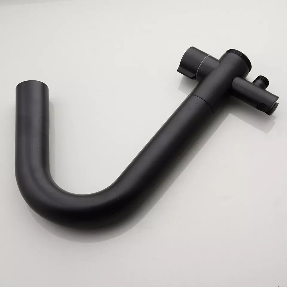 Luxuriöser freistehender Badewannenhahn – Industriedesign