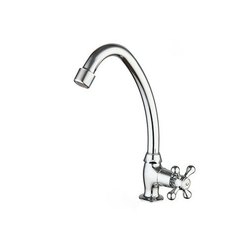 Verchromter Brunnenhahn