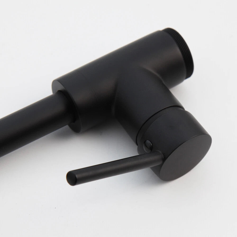 Moderner freistehender Badewannenhahn – Mattschwarz