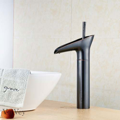 Elegante oliebronzen watervalkraan