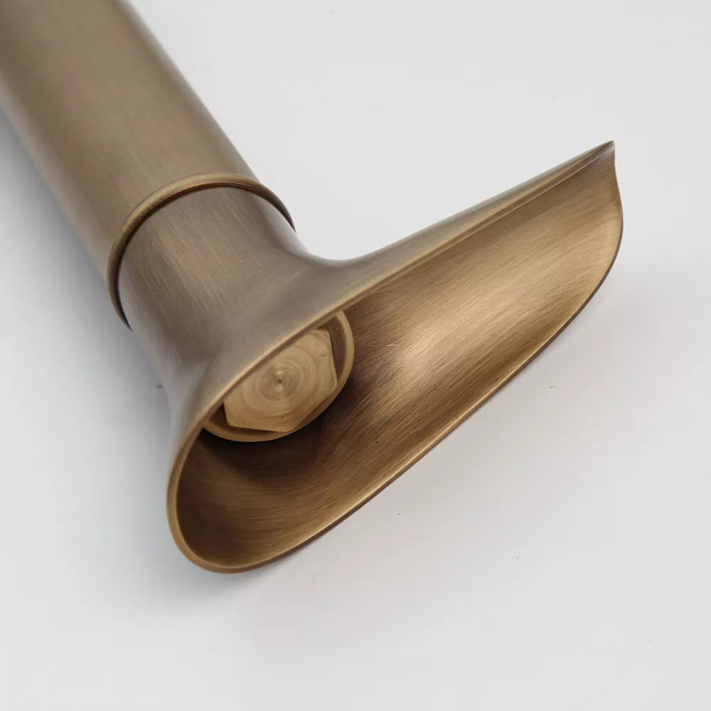 Sensomatica Nostalgischer Wasserfall-Wasserhahn aus Bronze mit Sensor – Landhausstil