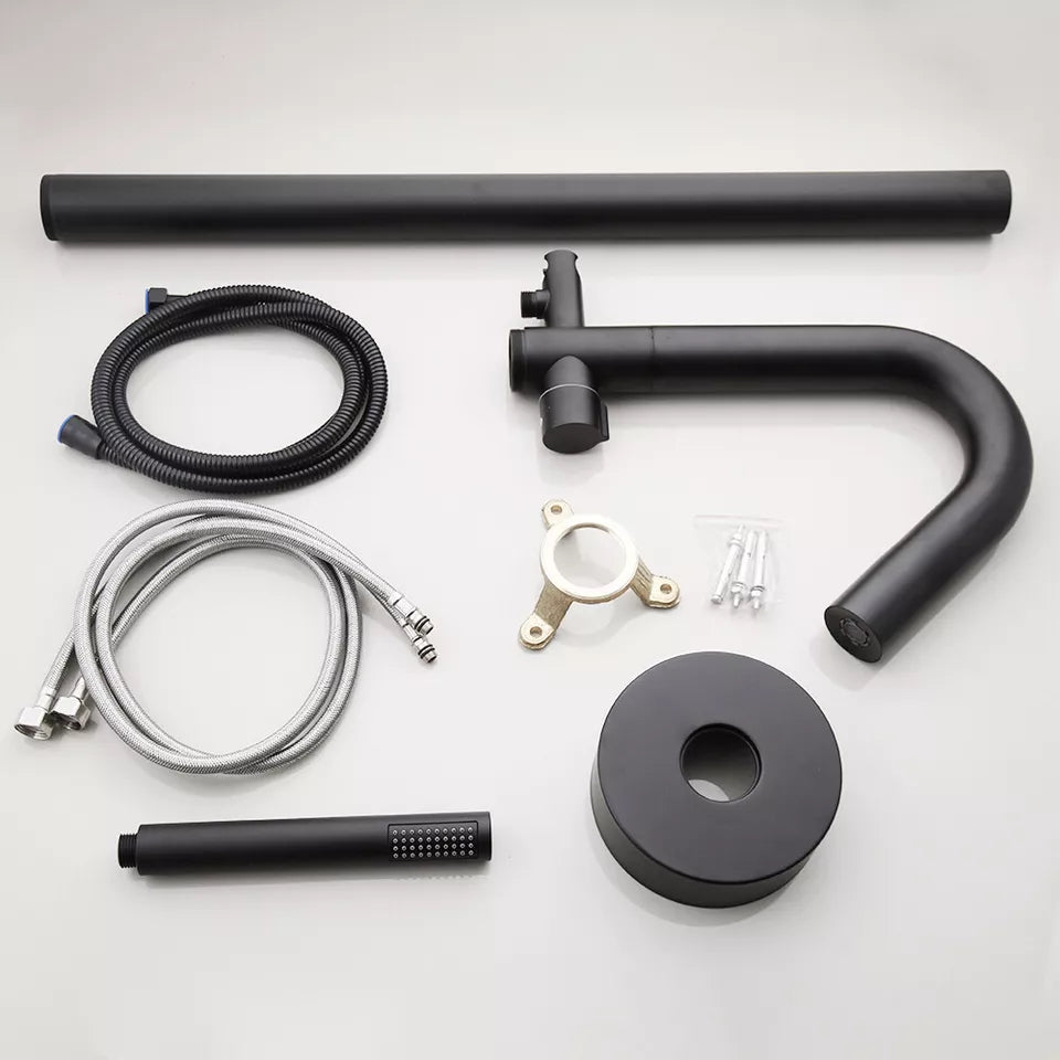 Luxuriöser freistehender Badewannenhahn – Industriedesign