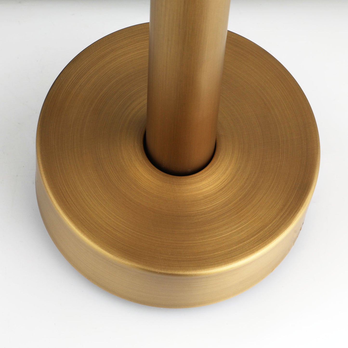 Freestanding nostalgic bath tap with ceramic discs