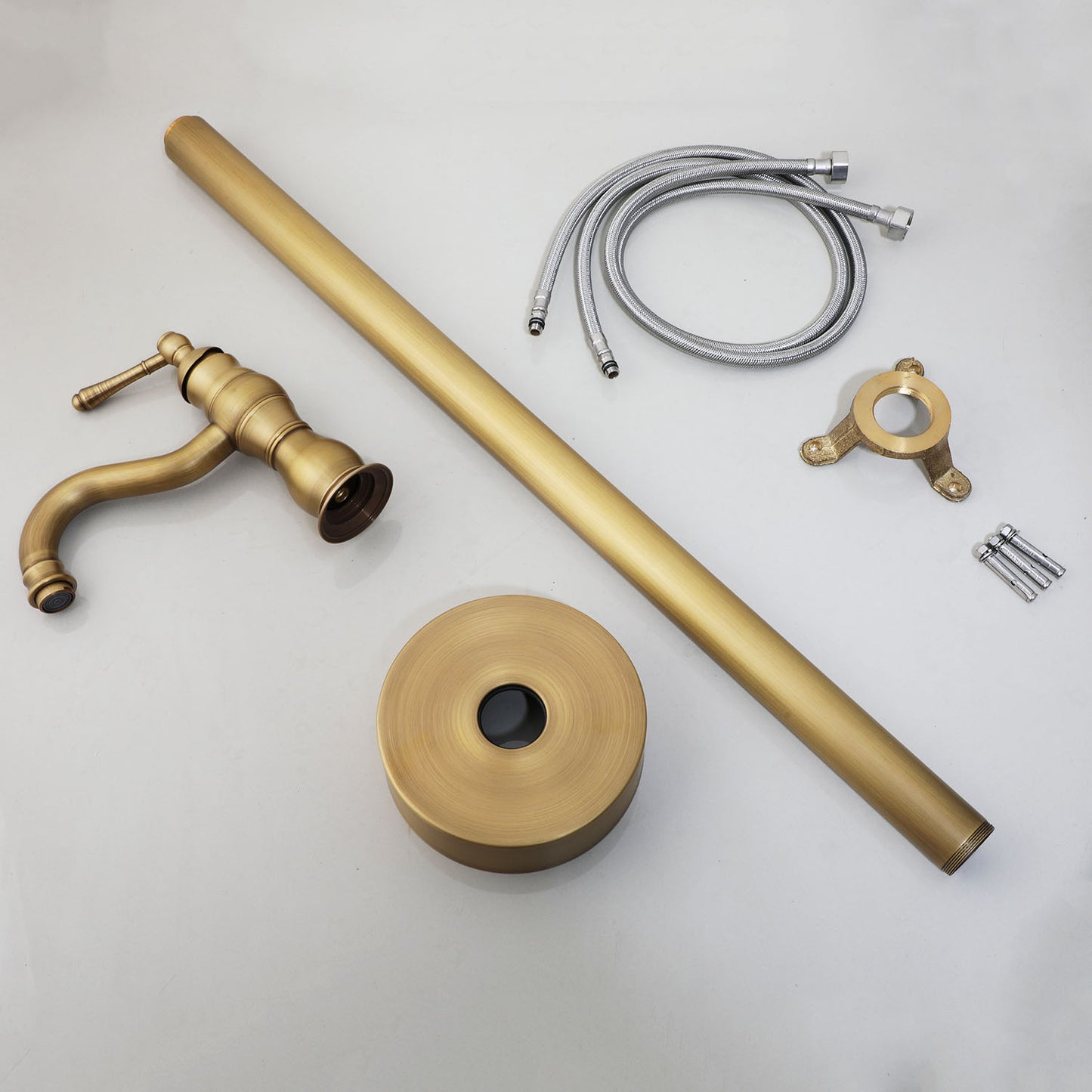 Freestanding nostalgic bath tap with ceramic discs