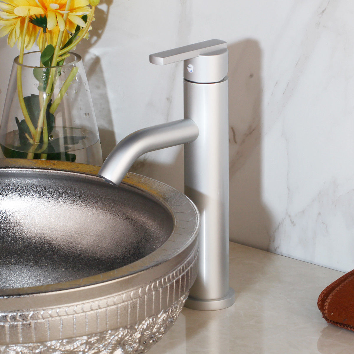 Waschtischarmatur aus Aluminium