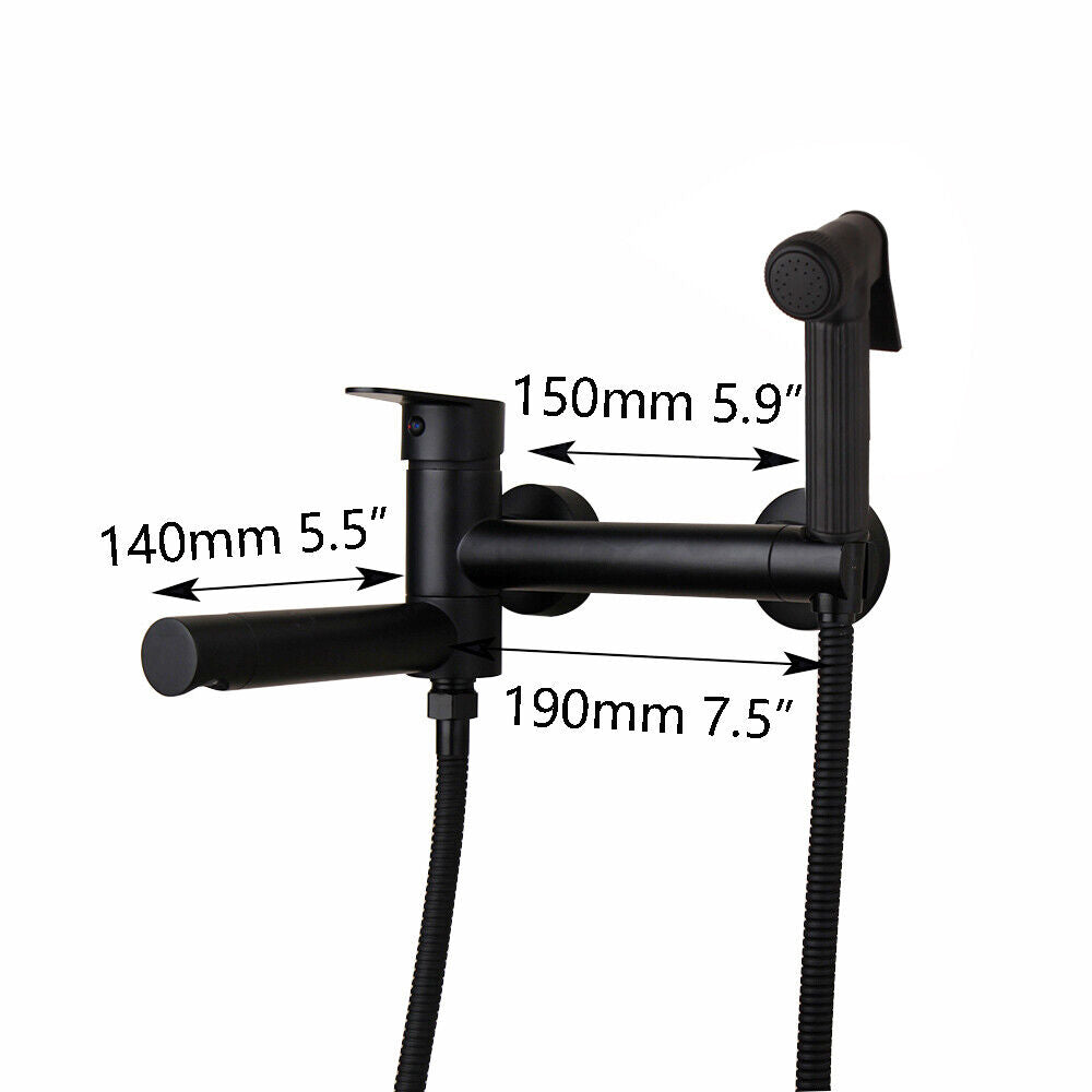 Schwarzer Badewannenhahn mit Bidetbrause-Mischbatterie