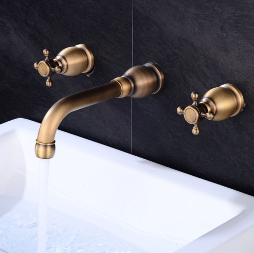 Antiker Wandhahn aus Bronze