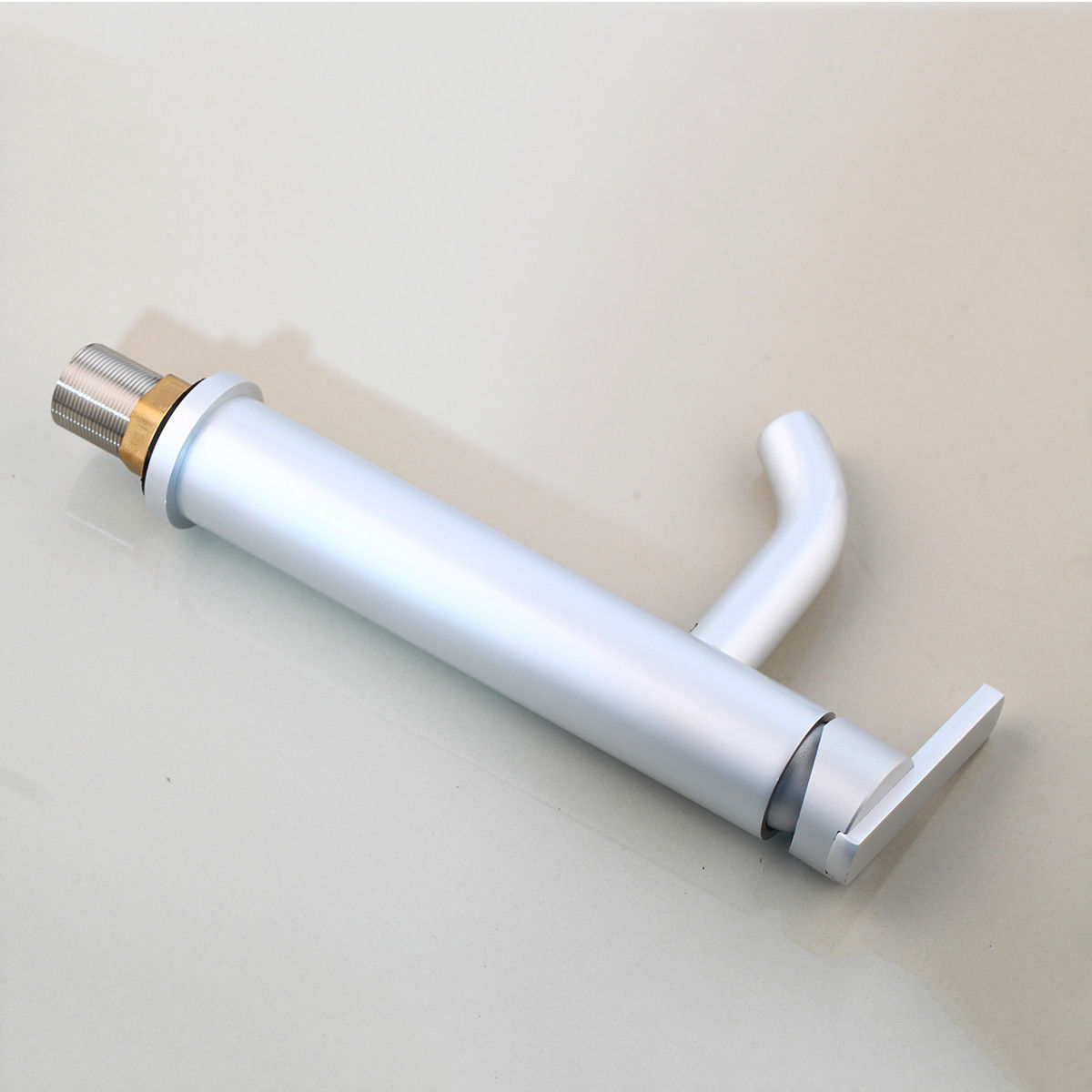 Waschtischarmatur aus Aluminium