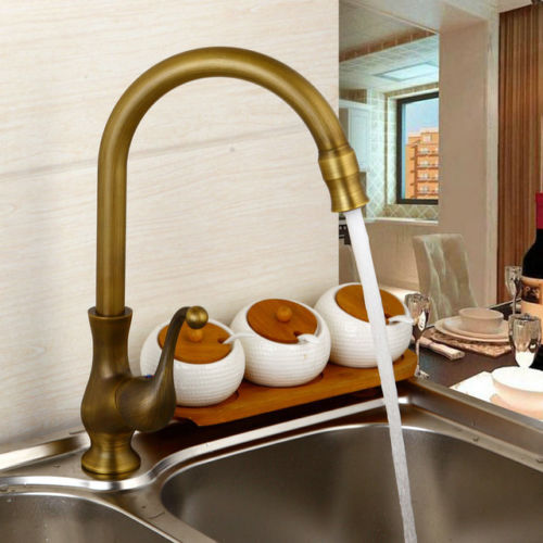 Nostalgischer Küchenhahn aus Bronze