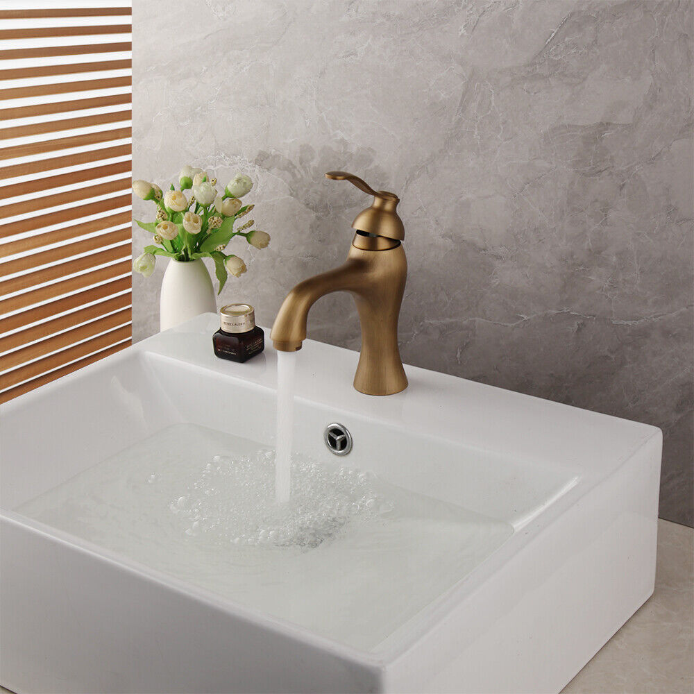 Bronzefarbene Waschtischarmatur Country