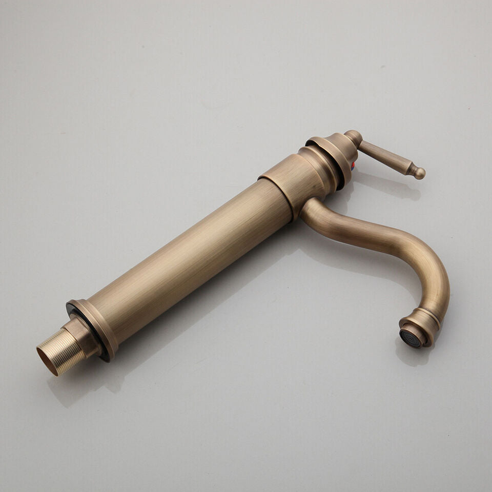 Retro Bronze Washbasin Faucet