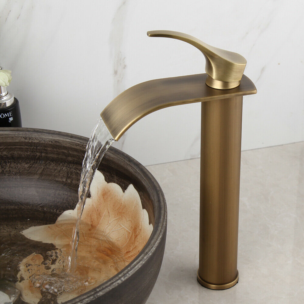 Countryside bronze waterfall tap
