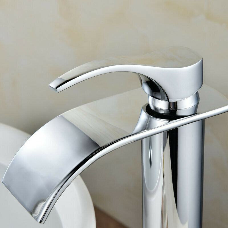 Stilvoller Chromhahn