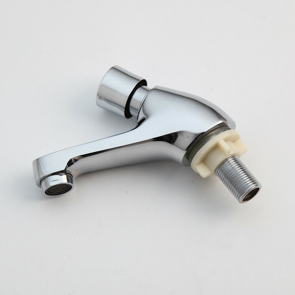 Chrom-Selbstschlusshahn