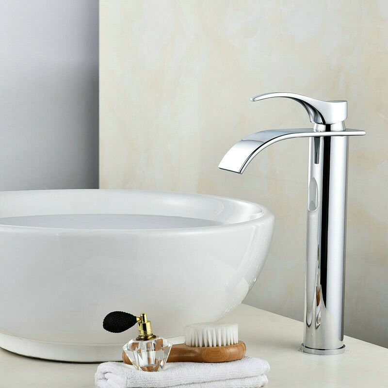 Stilvoller Chromhahn