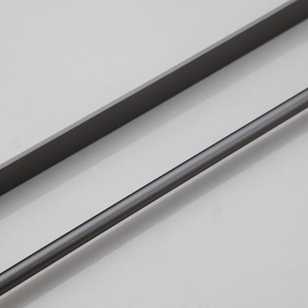 close-up handdoekrek gun metal