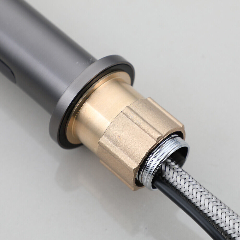 Eleganter Sensorhahn aus Gun Metal mit freihändiger Bedienung