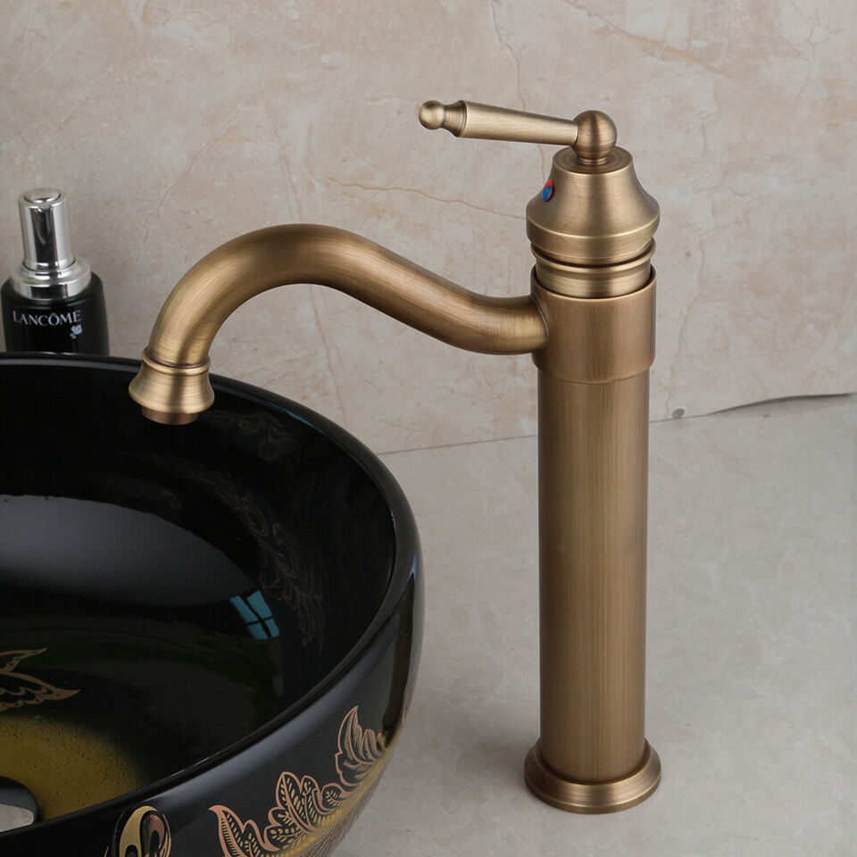 Retro Bronze Washbasin Faucet