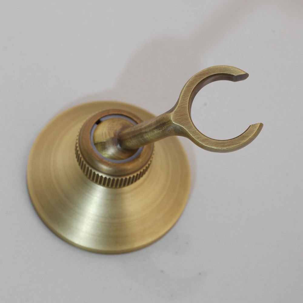 Badewannenarmatur im Antik-Look