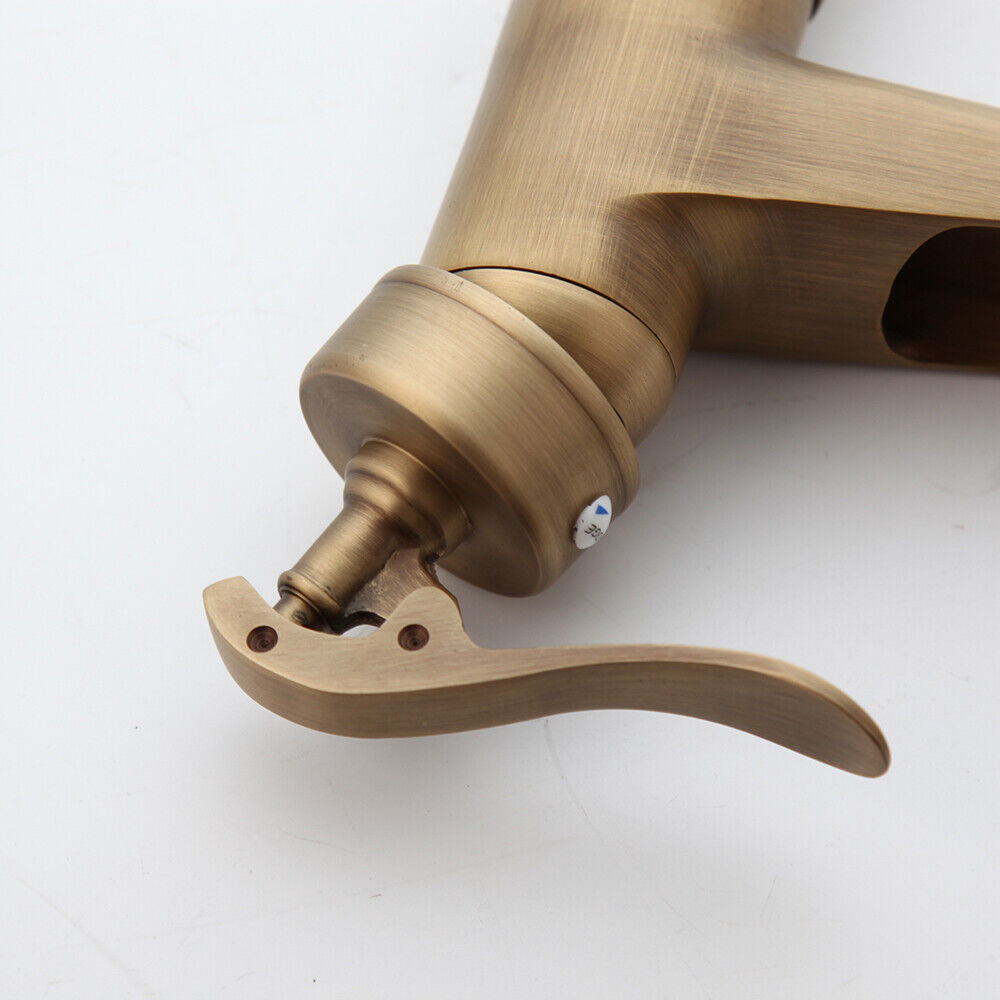 Bronze-colored waterfall tap, country style