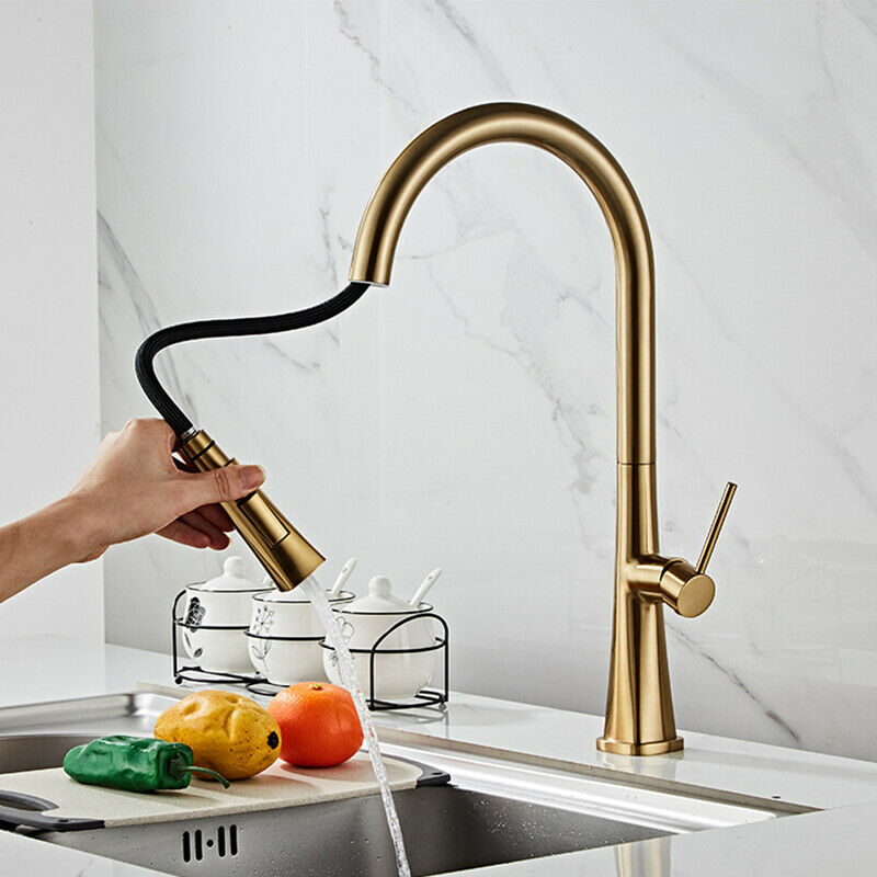 Küchenarmatur aus gebürstetem Gold