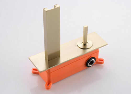 Mattgoldener Wandhahn