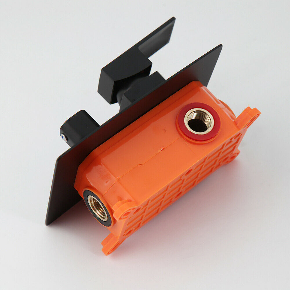 Luxuriöser schwarzer eingebauter Wasserfallhahn