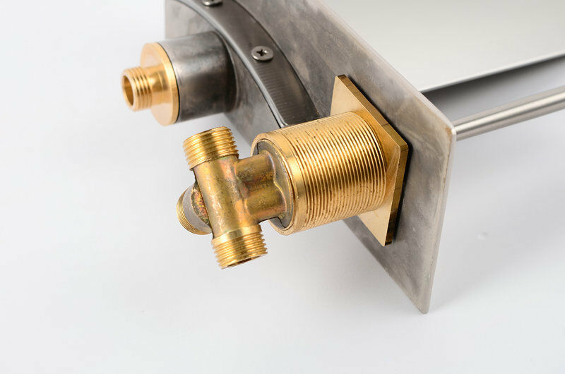 Built-in waterfall tap - suitable for bath or washbasin