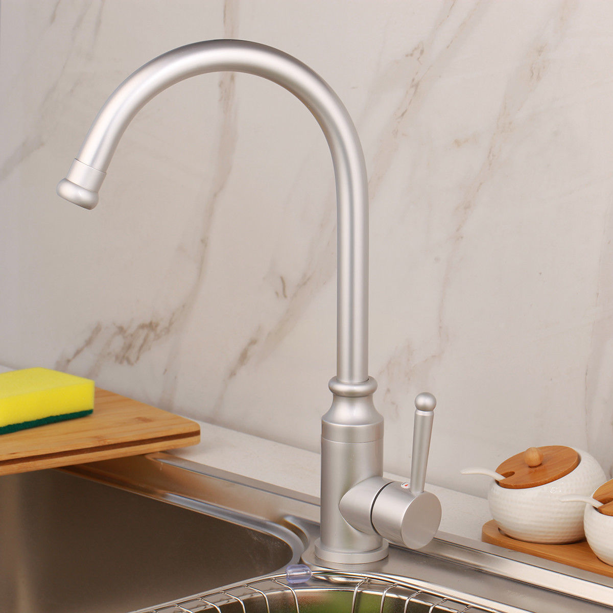 High aluminum kitchen faucet