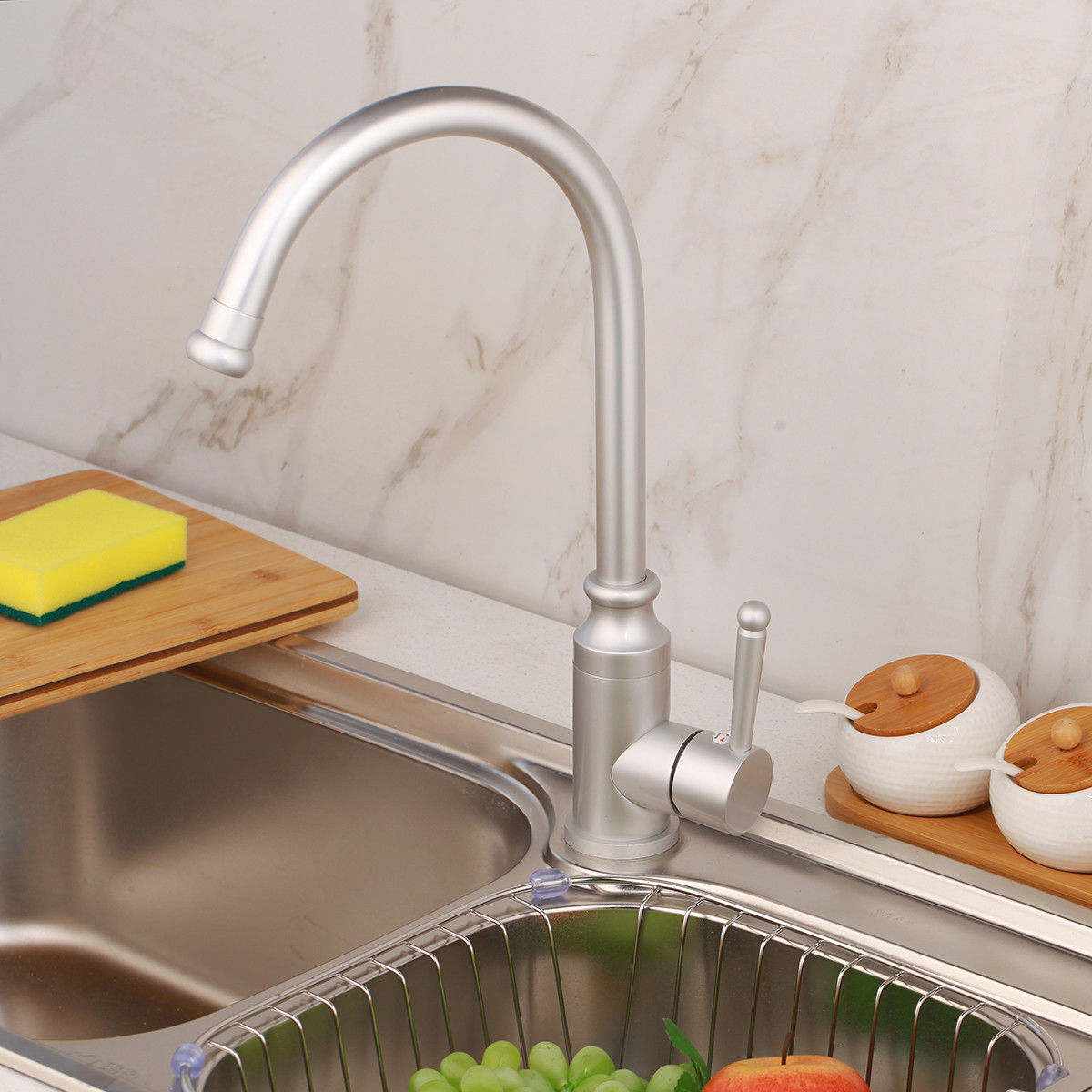 High aluminum kitchen faucet