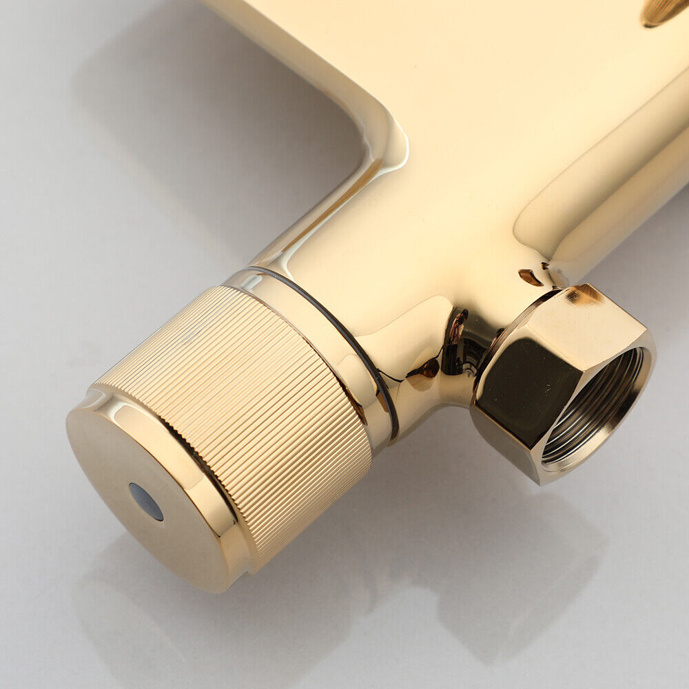 Goldfarbene Wasserfall-Badewannenarmatur