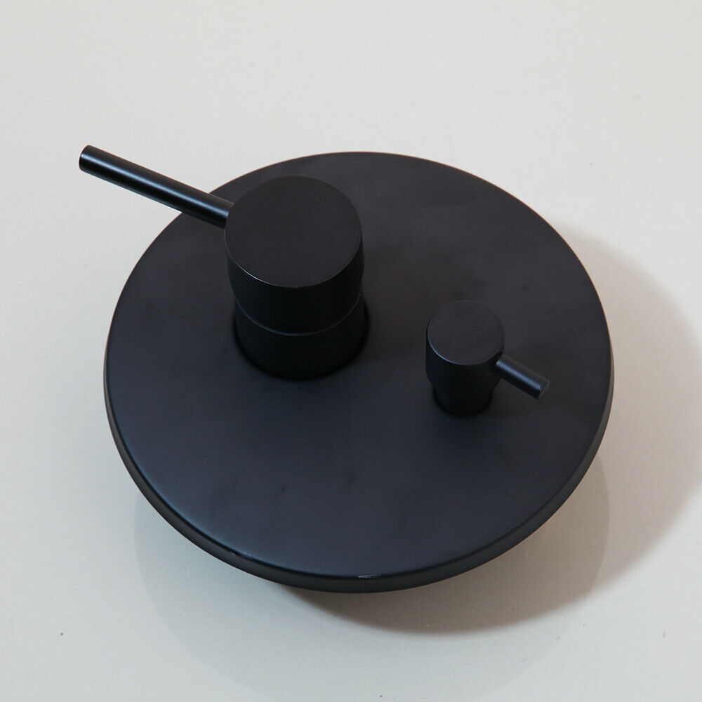 Mattschwarze Einbaudusche