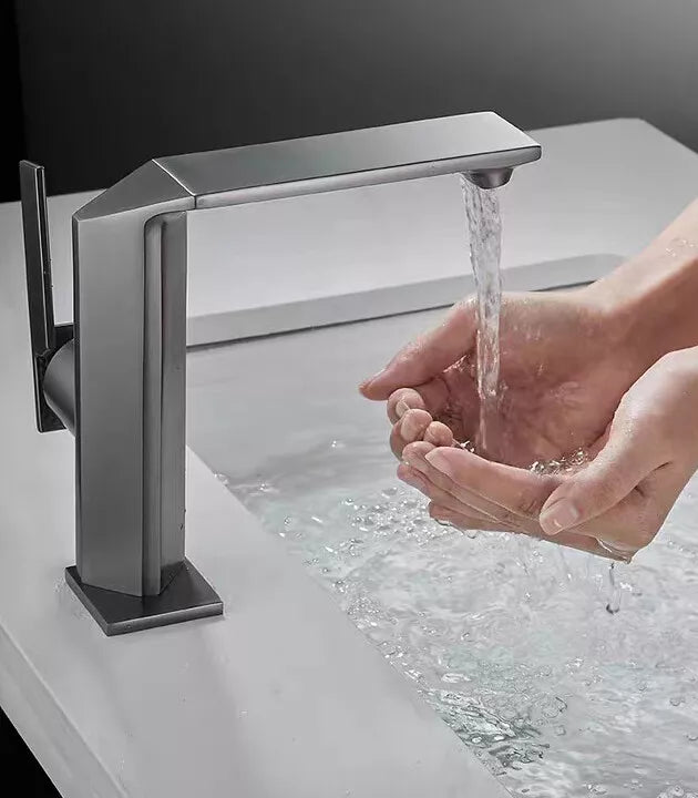 Moderne Wastafelkraan