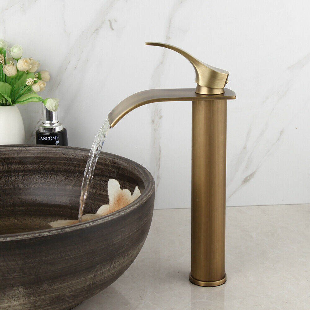 Countryside bronze waterfall tap