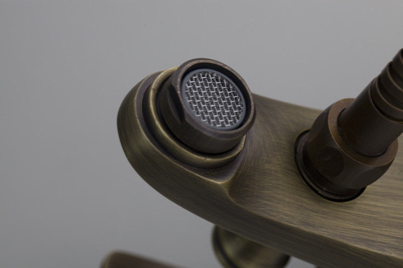 Badewannenarmatur im Antik-Look