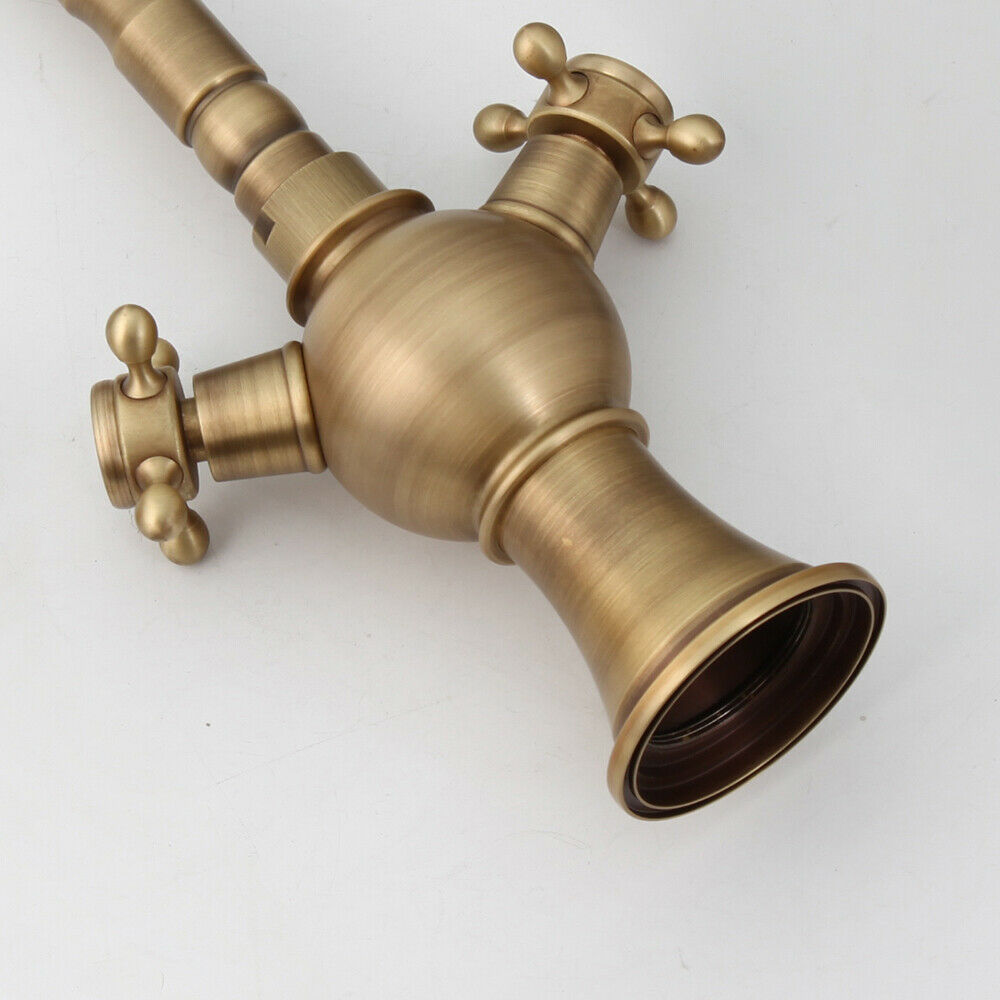 Hoher bronzefarbener Mischer im Landhausstil