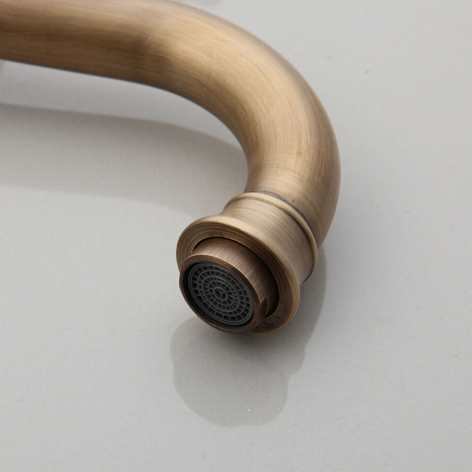 Retro Bronze Washbasin Faucet