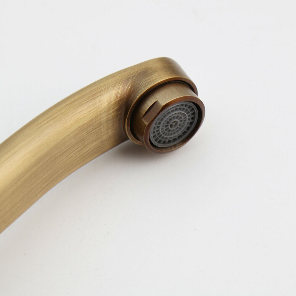 Nostalgischer Wandhahn aus Bronze