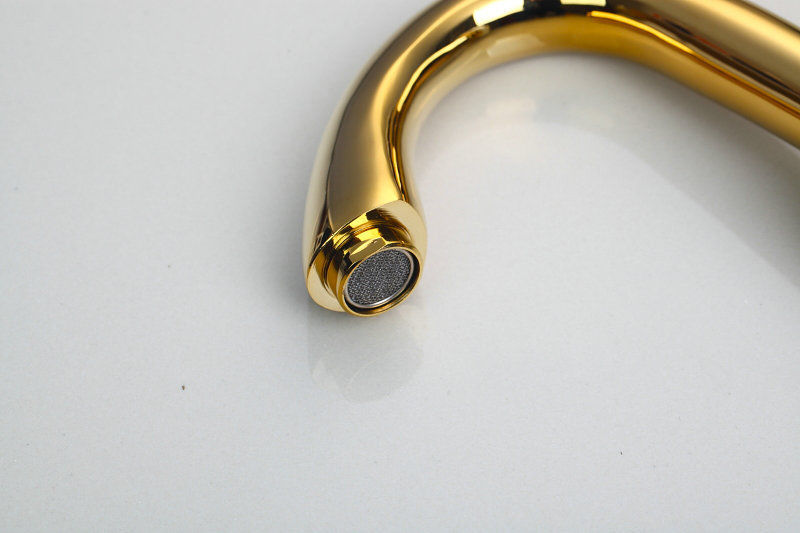 Luxe Goudkleurige Wastafelkraan of Badrandkraan