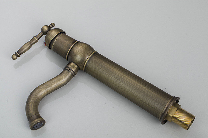 Bronze faucet with hand-painted ceramic washbasin