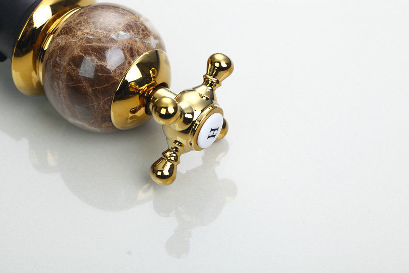 Goldene Badewannenarmatur 3-teilig