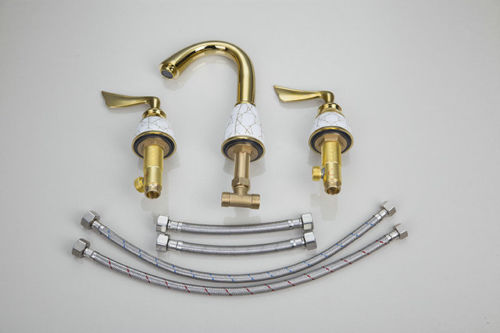 3-piece gold bath tap