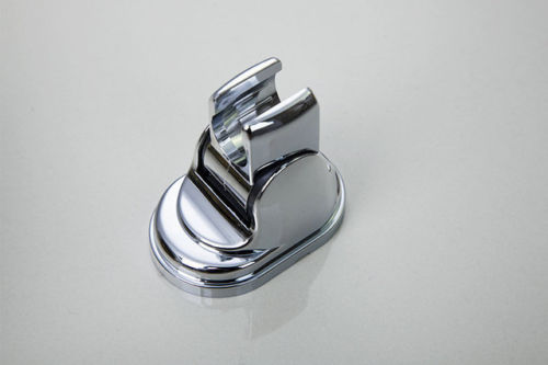 Chromiertes Einbau-Duschset mit Deckenmontage.