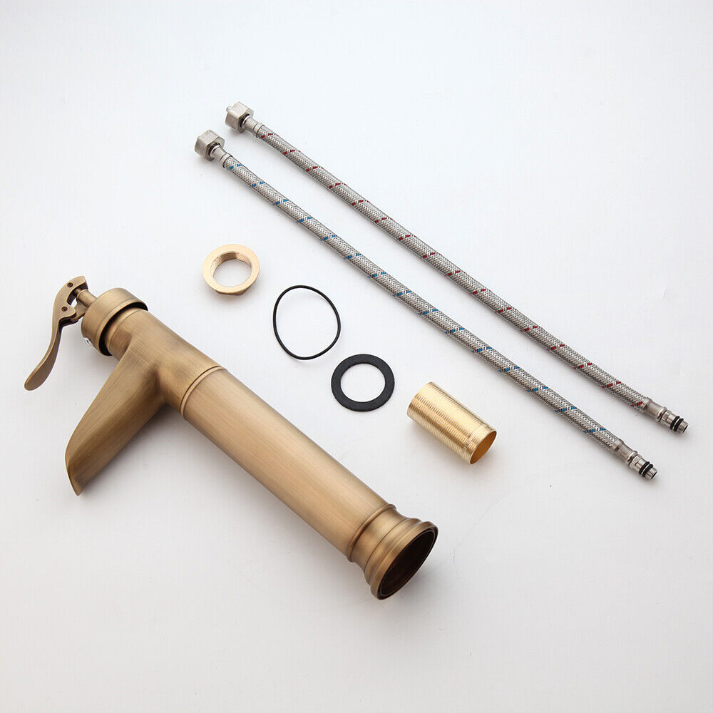 Bronze-colored waterfall tap, country style