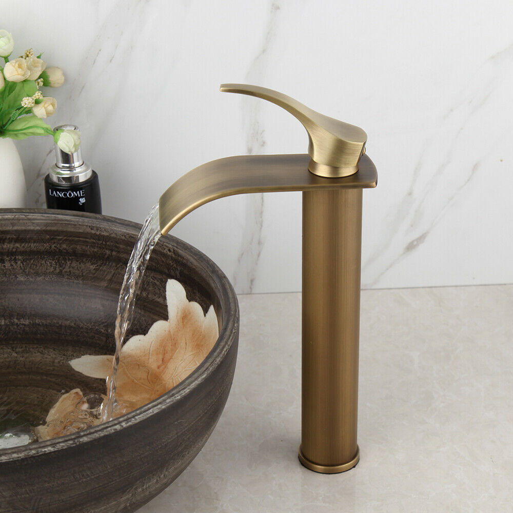 Countryside bronze waterfall tap