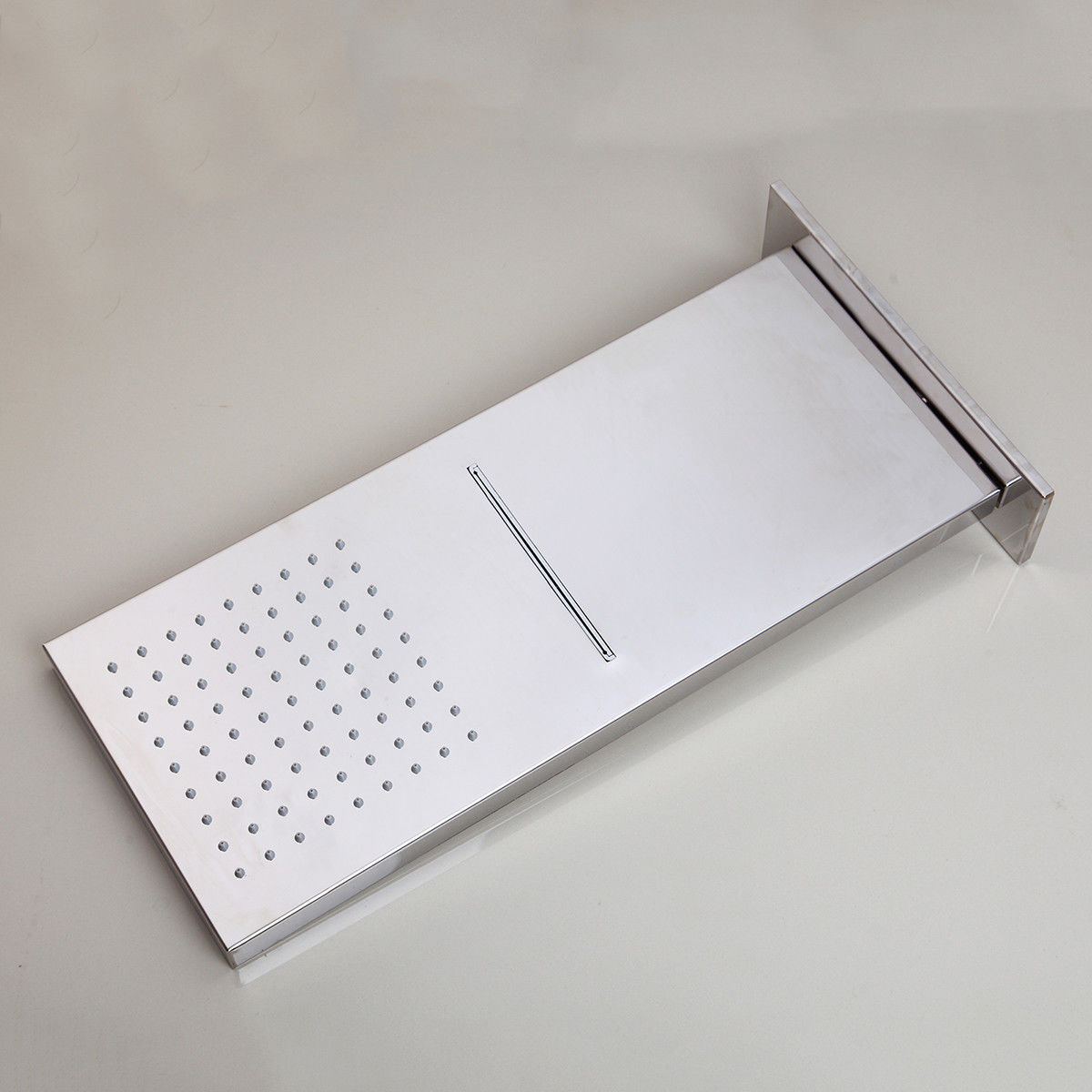 Regendusche mit Wasserfallfunktion, Chromoberfläche