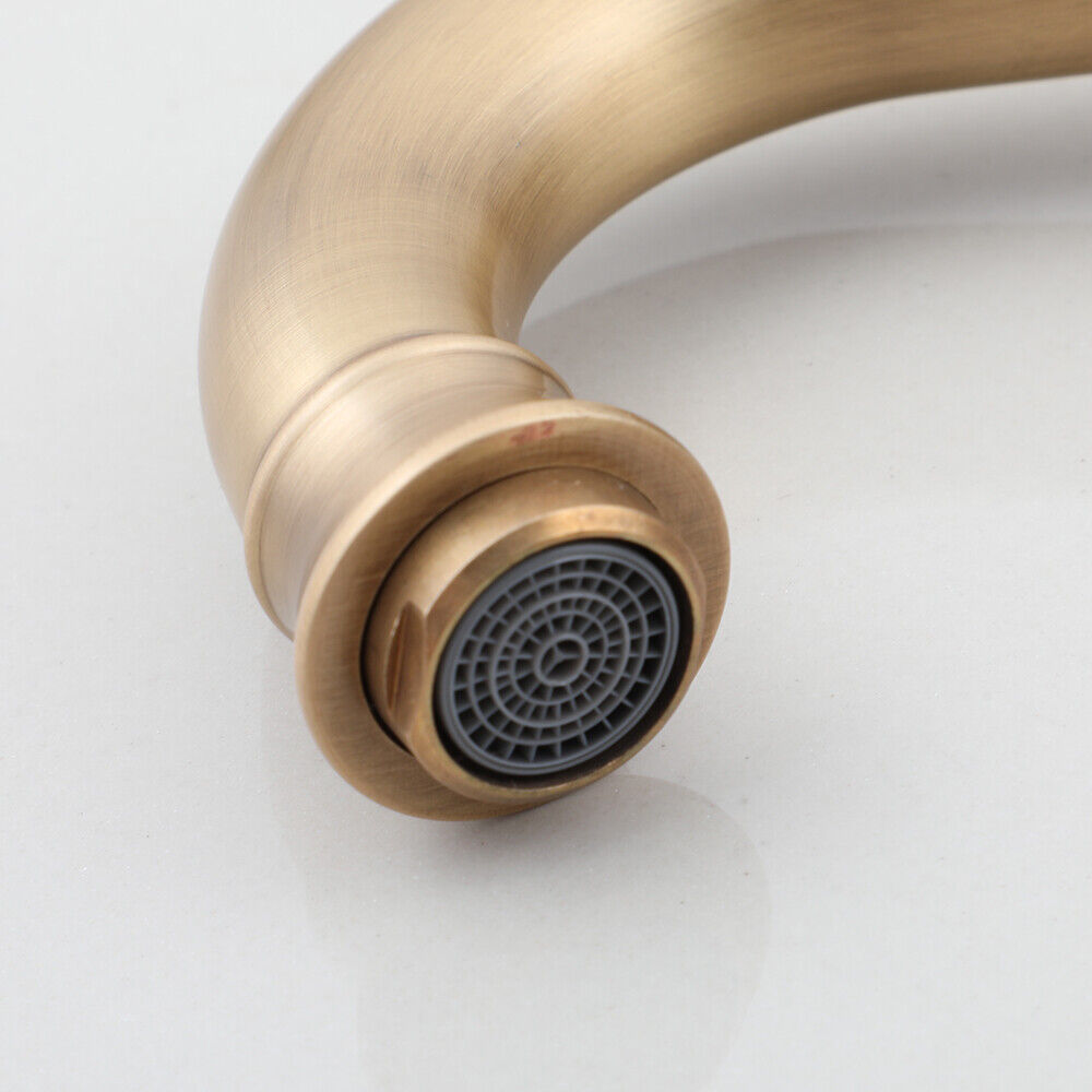 Antique look bronze washbasin tap